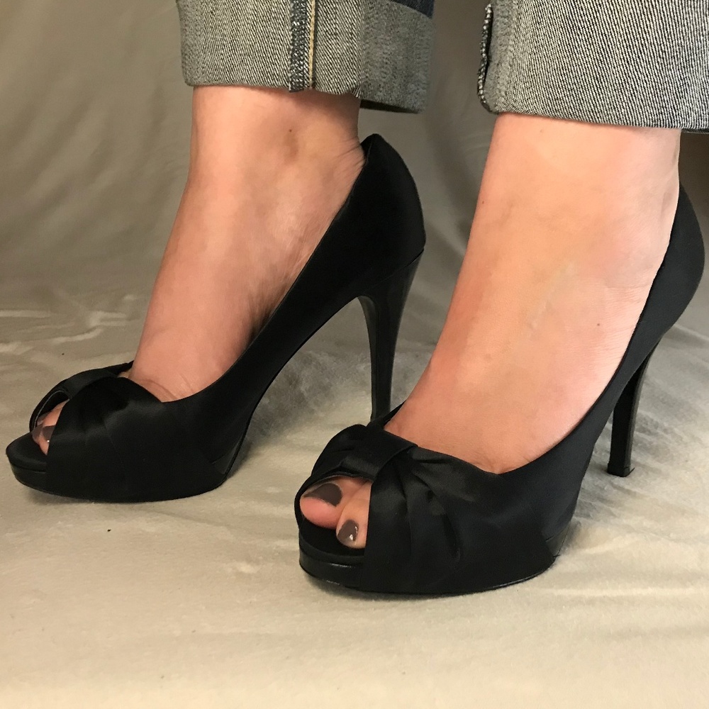 White House Black Market Peep Toe Pumps